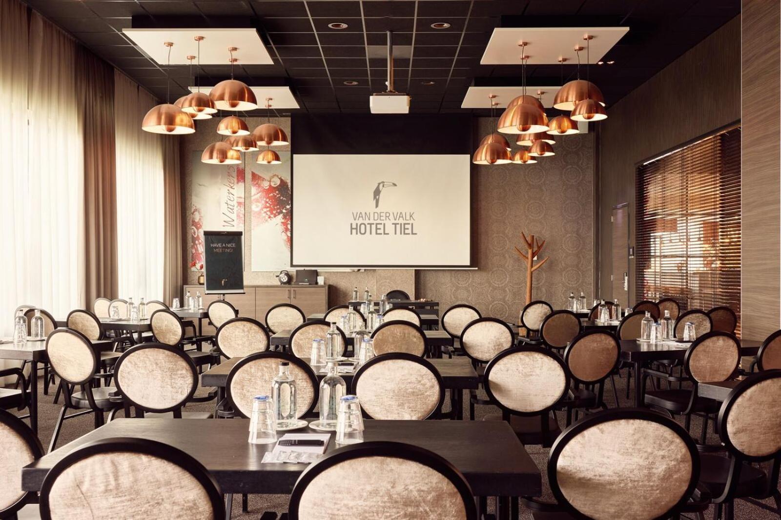 Van Der Valk Hotel Tiel Exterior photo
